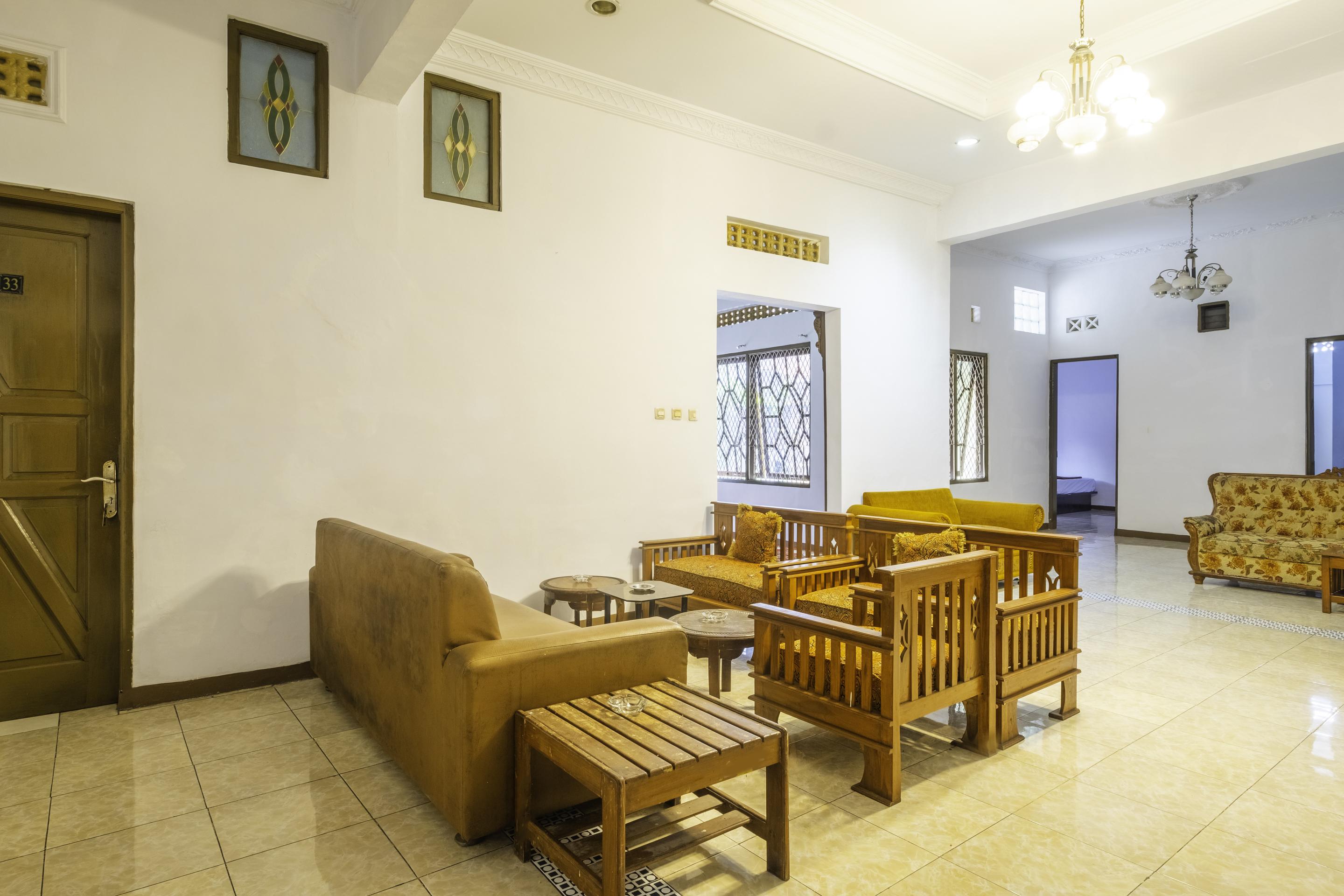 Spot On 2395 Hotel Aden 2 Syariah Tasikmalaya Luaran gambar